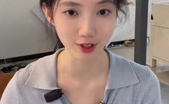 男人边吃奶边挵进去呻吟漫画